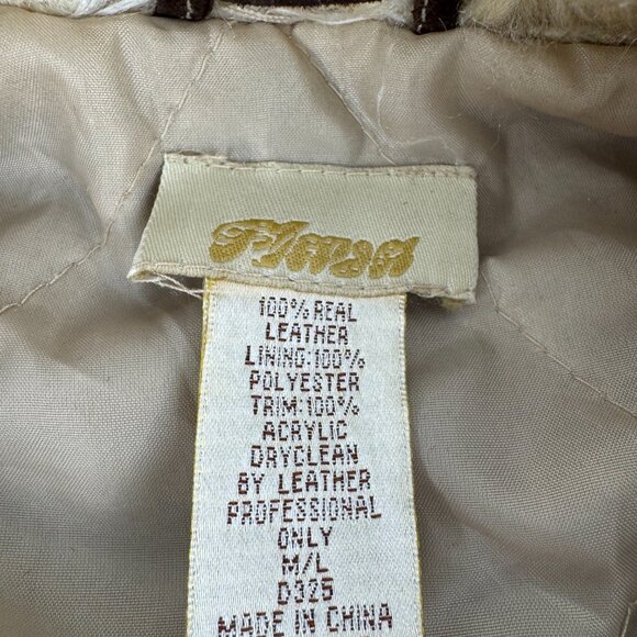 Sweet Leather Patchwork Jacket with Faux Fur Accents - Picture 2 of 13